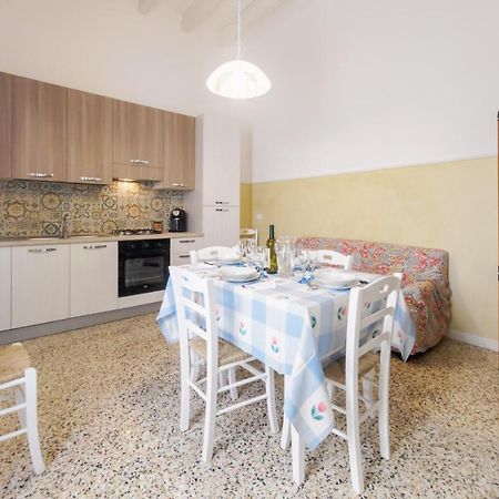 Casa Vacanze Penelope 알레사노 외부 사진
