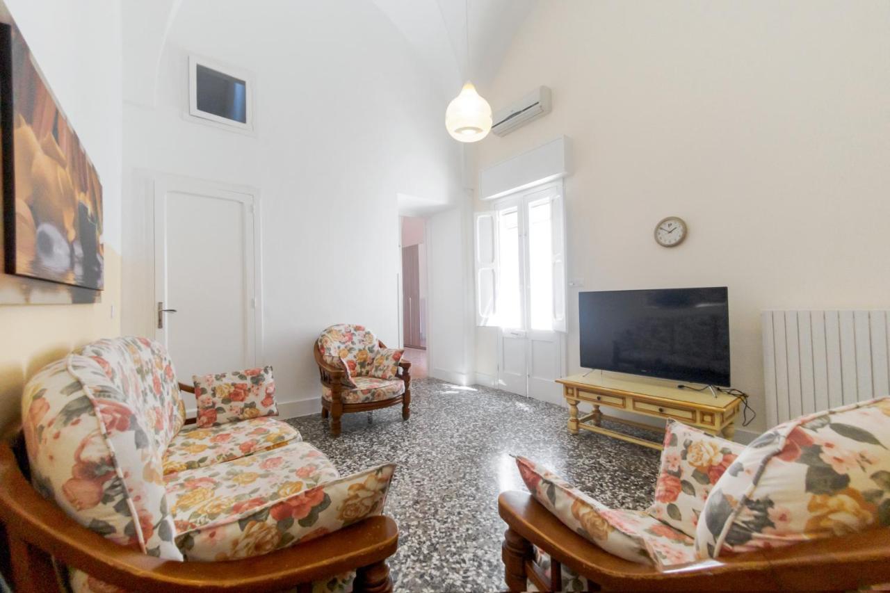Casa Vacanze Penelope 알레사노 외부 사진