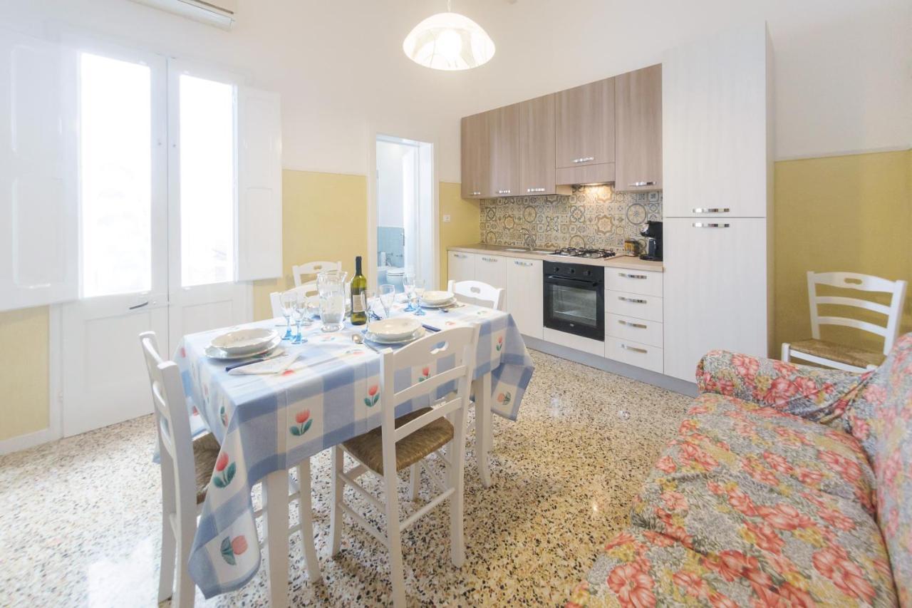 Casa Vacanze Penelope 알레사노 외부 사진